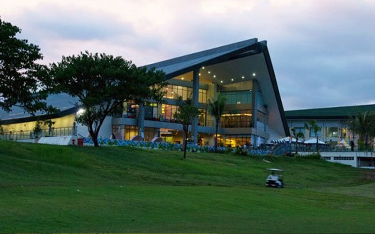 Golf Club House